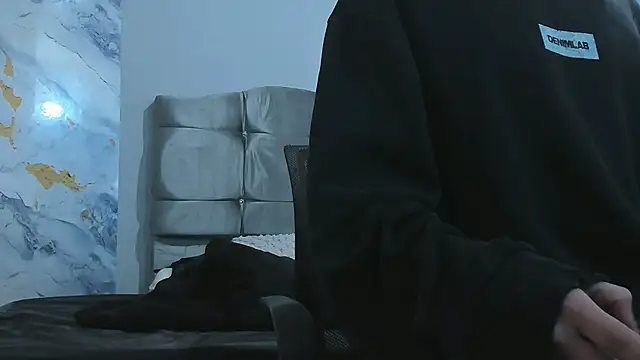 Snapshot of James_Adams_01 chatting on February 26, 12:04 pm James Adams 01 online show from February 26, 12:04 pm