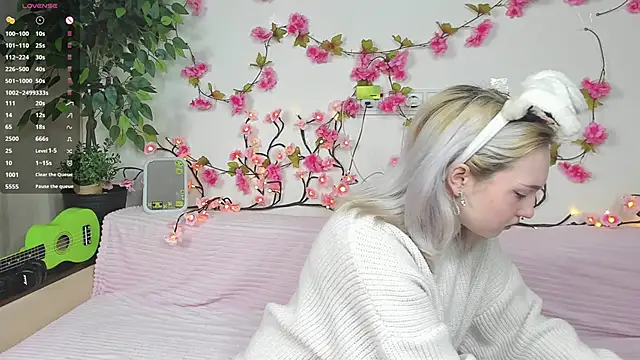 RanaKaduk online show from February 19, 5:47 am