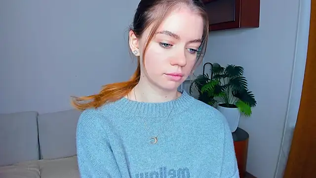 AngelesBenitz online show from January 18, 7:12 am