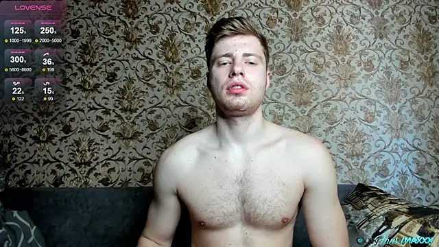 Maxhornyblondieman online show from April 16, 8:04 am