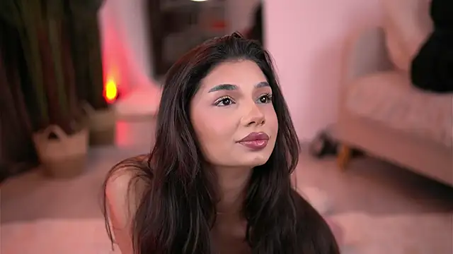 Snapshot of LuvCaprice chatting on December 4, 6:12 am LuvCaprice online show from December 4, 6:12 am