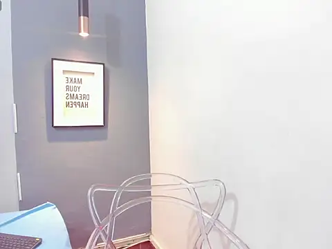 Snapshot of Xelena_Kiss chatting on November 22, 1:10 pm Xelena Kiss online show from November 22, 1:10 pm