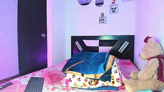 Babyhoney18 online show from January 13, 5:07 pm