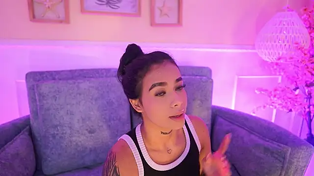 MeganLowell online show from February 21, 7:15 pm