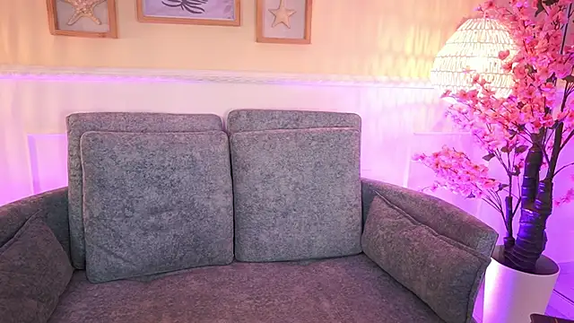 MeganLowell online show from March 30, 8:54 pm