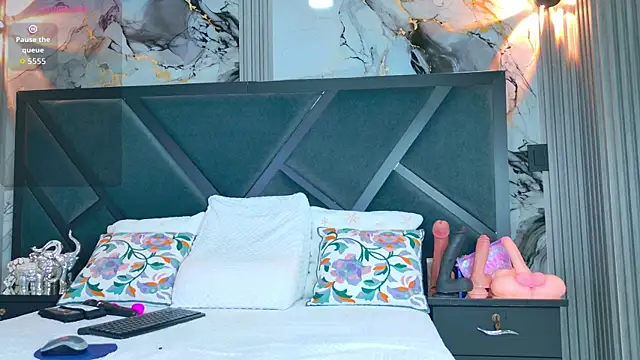 SofiaCopper online show from November 28, 2:47 am