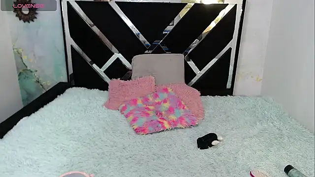 Snapshot of AmbarSxxx chatting on February 13, 7:59 am AmbarSxxx online show from February 13, 7:59 am