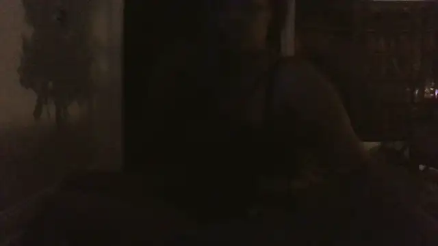 Snapshot of VenezuelaLuxeNoir chatting on December 17, 1:06 pm VenezuelaLuxeNoir online show from December 17, 1:06 pm