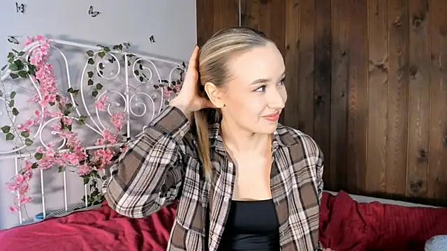 KristleKirst online show from November 22, 8:13 am