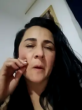 Snapshot of Sex_Annie chatting on April 28, 4:28 am Sex Annie online show from April 28, 4:28 am