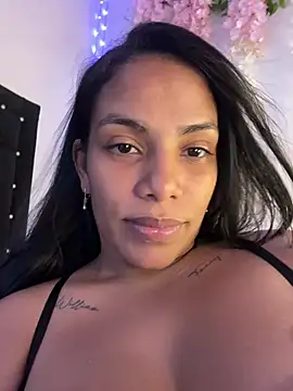 ArielleMillerr- online show from April 13, 5:29 pm