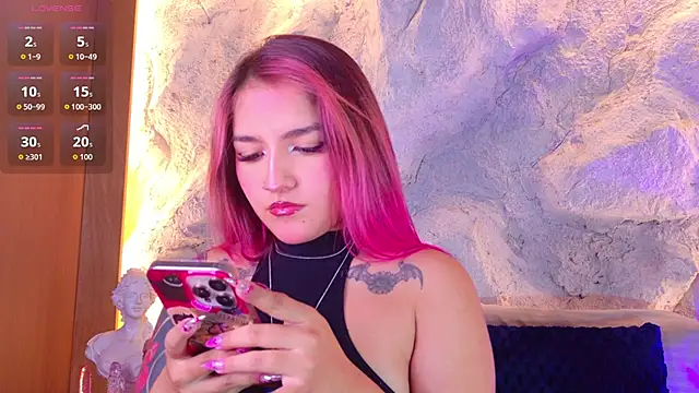 Snapshot of bella_mush chatting on July 16, 10:05 pm bella mush online show from July 16, 10:05 pm