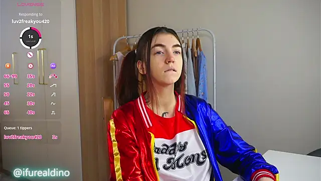 Snapshot of KaKotowski chatting on February 14, 8:00 am KaKotowski online show from February 14, 8:00 am