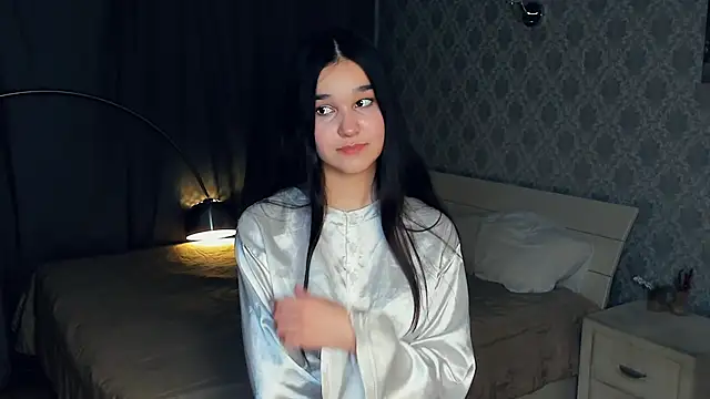 Snapshot of MeliaMelchiori chatting on November 28, 1:52 am MeliaMelchiori online show from November 28, 1:52 am