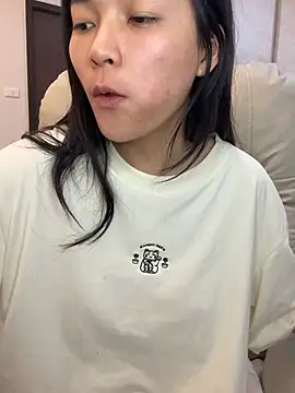 Snapshot of Achix58 chatting on June 3, 4:45 pm Achix58 online show from June 3, 4:45 pm