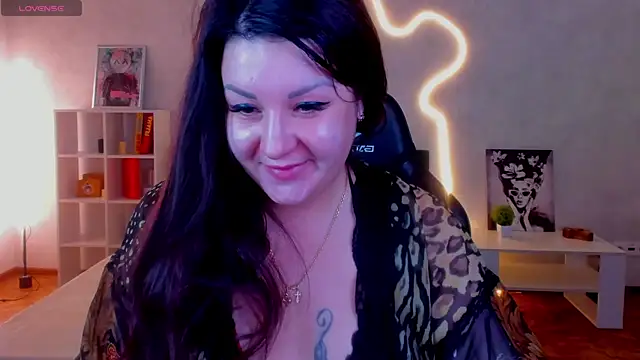 still  her online show from November 25, 1:38 am