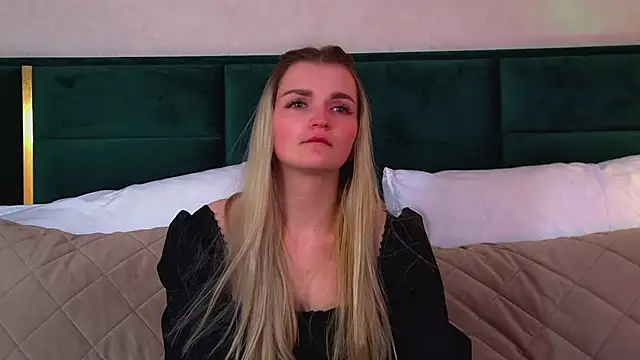 AnnyRaii online show from January 17, 6:22 pm