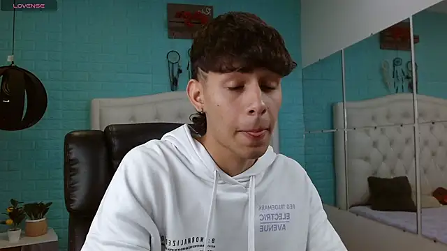 DraxBlade09 online show from April 18, 7:29 pm