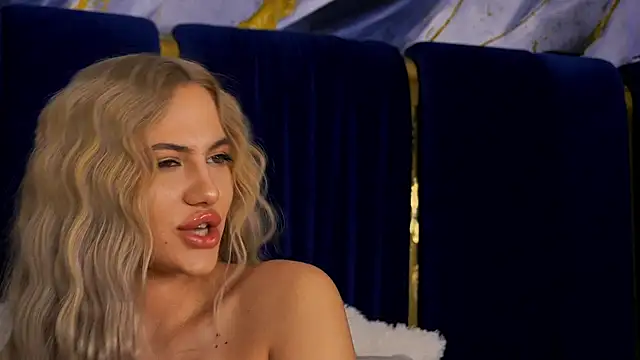 Chloe GraceeX online show from December 14, 10:14 pm