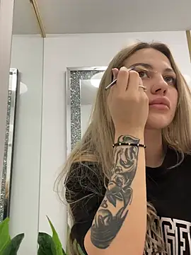 Chloe GraceeX online show from February 11, 6:13 pm