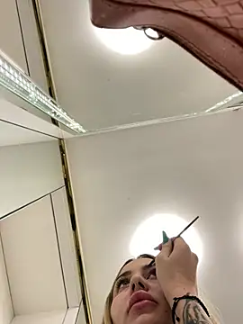 Chloe GraceeX online show from February 13, 6:48 pm