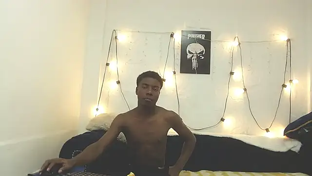 NoahJhonson69 online show from December 17, 7:20 pm