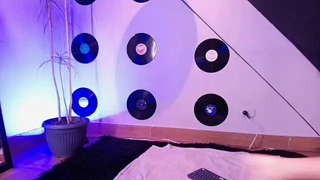 goddess julieta online show from April 15, 7:32 pm