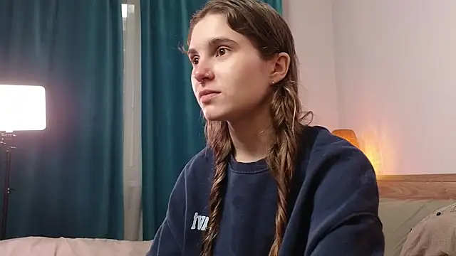RozanneJordan online show from July 11, 5:37 pm