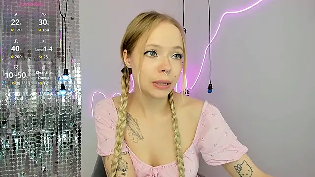 lucy loy online show from January 13, 2:22 pm