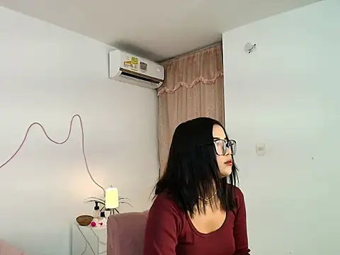 Luna lexy04 online show from April 11, 6:40 am