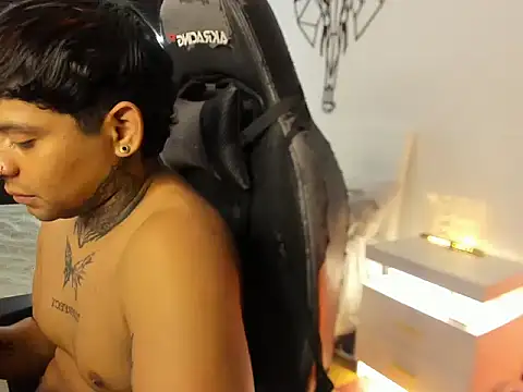 Snapshot of fabio_dalmaso chatting on December 13, 7:53 pm fabio dalmaso online show from December 13, 7:53 pm