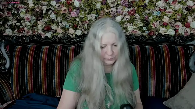 mariabelladonna online show from April 3, 9:46 pm