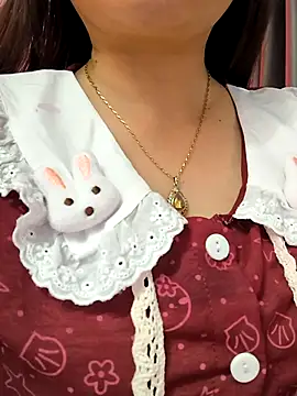 dis princess online show from March 1, 3:41 am