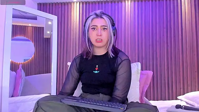GabyRose9 online show from June 2, 8:00 pm