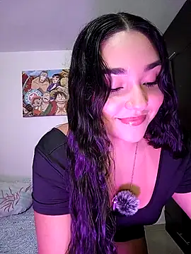 Snapshot of Tinablakee_ chatting on November 21, 3:27 am Tinablakee online show from November 21, 3:27 am