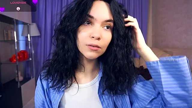 LorrieWilcinski online show from November 23, 7:52 am