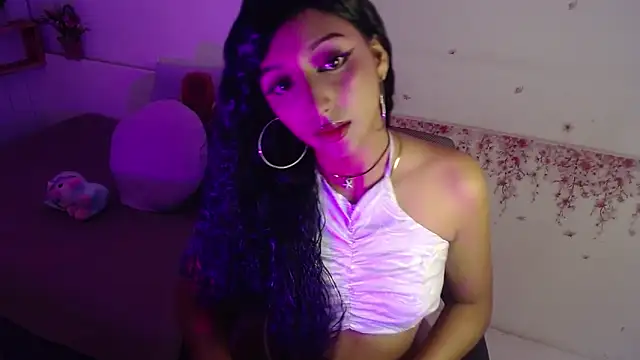 Snapshot of Karol_Soft chatting on December 1, 8:03 pm Karol Soft online show from December 1, 8:03 pm