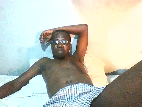 Snapshot of fuckdigg chatting on December 13, 11:10 pm fuckdigg online show from December 13, 11:10 pm