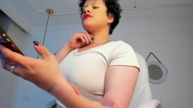 Alaska deluxe online show from March 9, 1:53 am