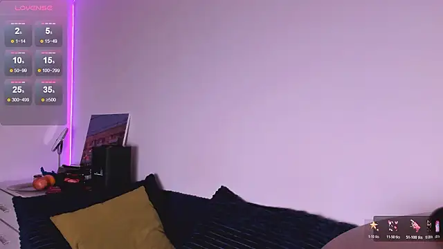 Snapshot of miabellee chatting on January 14, 8:25 pm miabellee online show from January 14, 8:25 pm