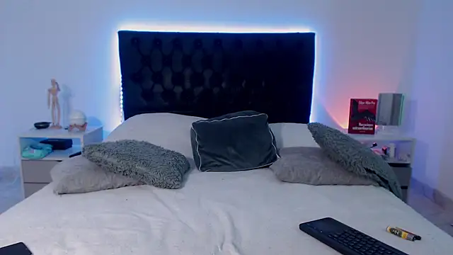 Snapshot of ray_Weeed chatting on November 28, 10:34 pm ray Weeed online show from November 28, 10:34 pm