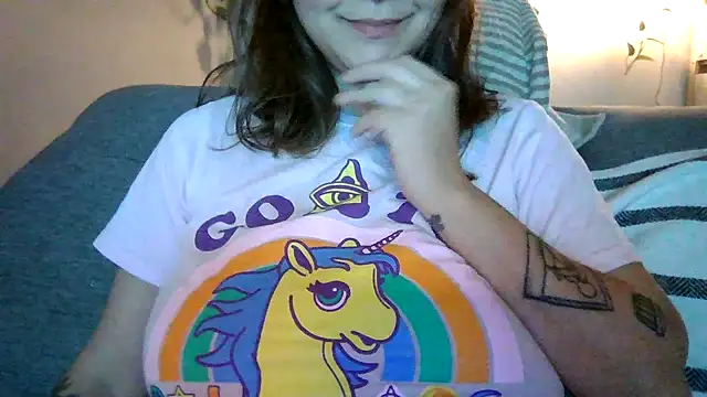 Snapshot of xxxluana chatting on December 3, 4:09 am xxxluana online show from December 3, 4:09 am