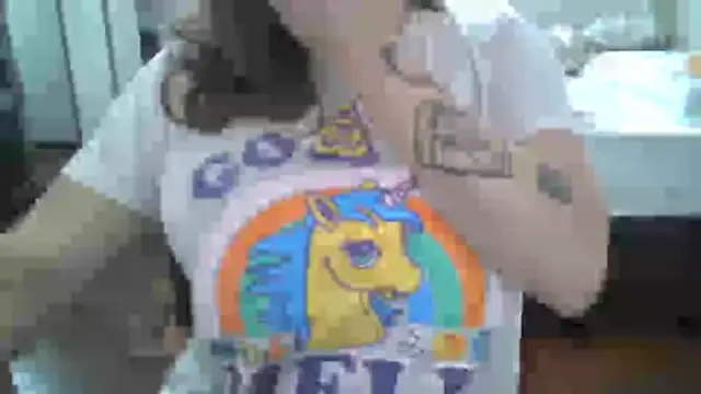 Snapshot of xxxluana chatting on April 29, 1:37 pm xxxluana online show from April 29, 1:37 pm