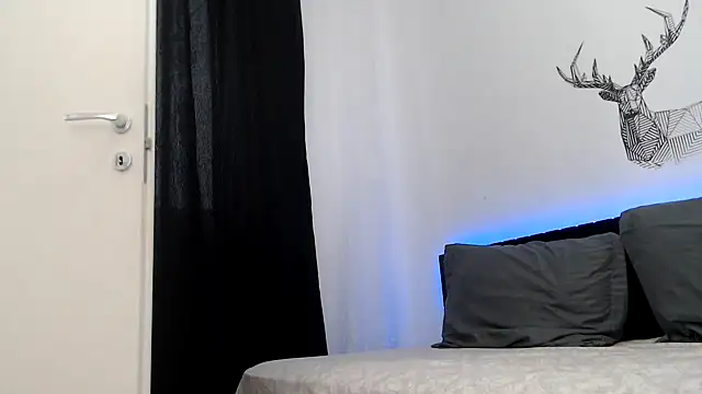 sweetl30 online show from April 11, 5:34 am