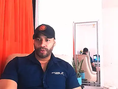 musclehetero online show from April 21, 8:01 pm