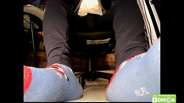 justshutupandwatch online show from February 1, 9:02 pm