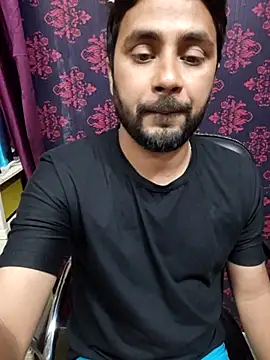 Cute Lucky online show from April 22, 9:22 am