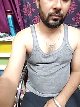 Cute Lucky online show from April 26, 8:45 am