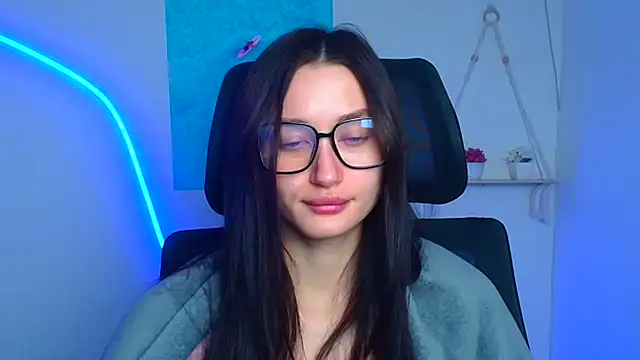 Stella XO online show from February 17, 6:43 am