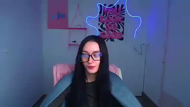 Stella XO online show from February 18, 6:20 am